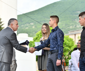 Даровити деца от община Сливен бяха отличени с награди навръх 24 май   